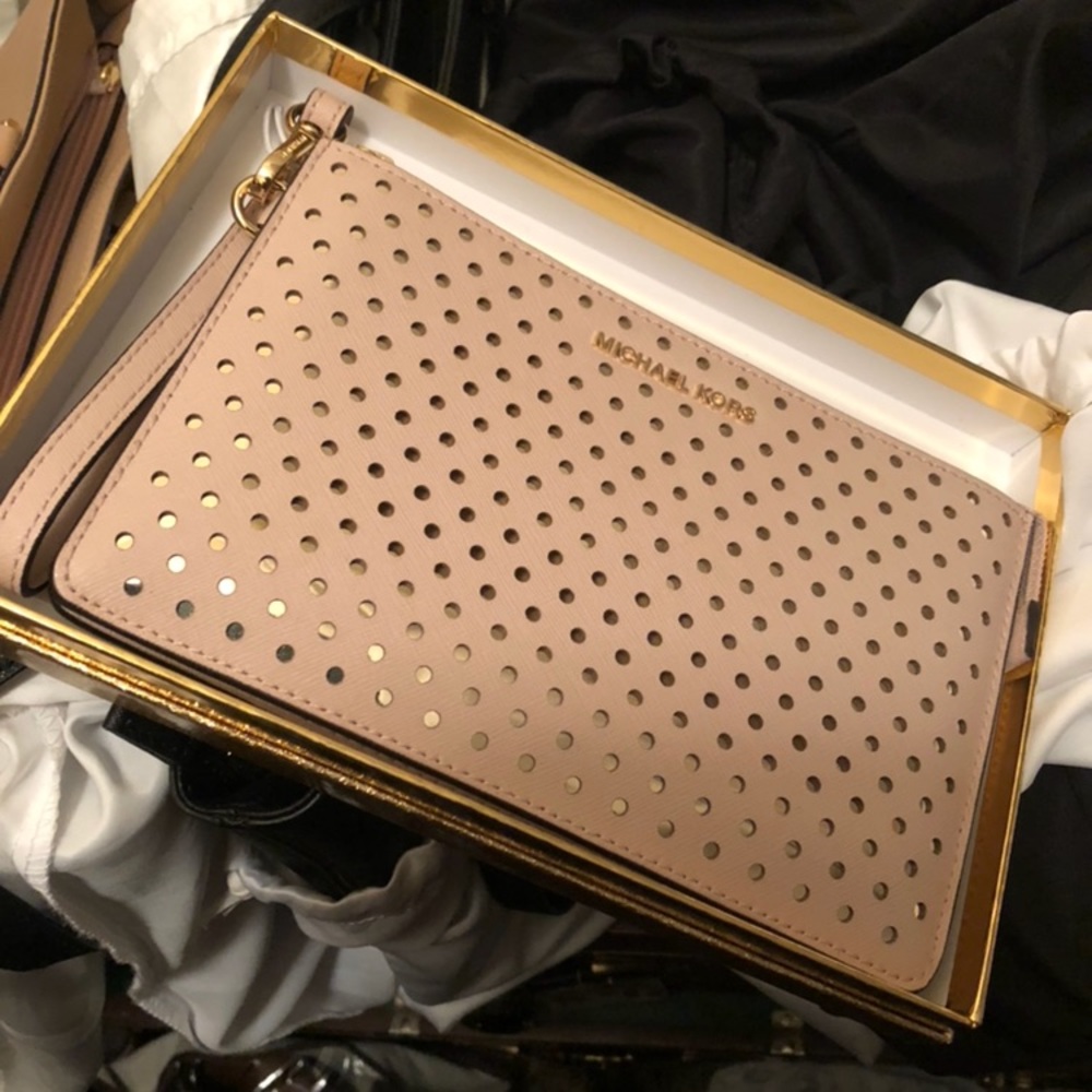 Michael Kors wristlet